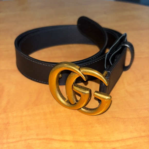 Gucci Black and Gold Leather Belt - Picture 1 of 3